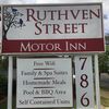 Ruthven Street Motor Inn